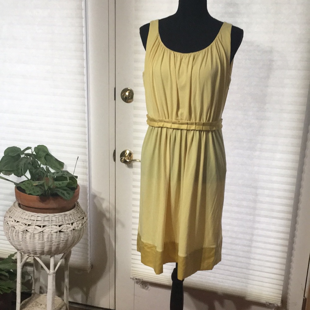 Beautiful yellow and gold midi dress size 10